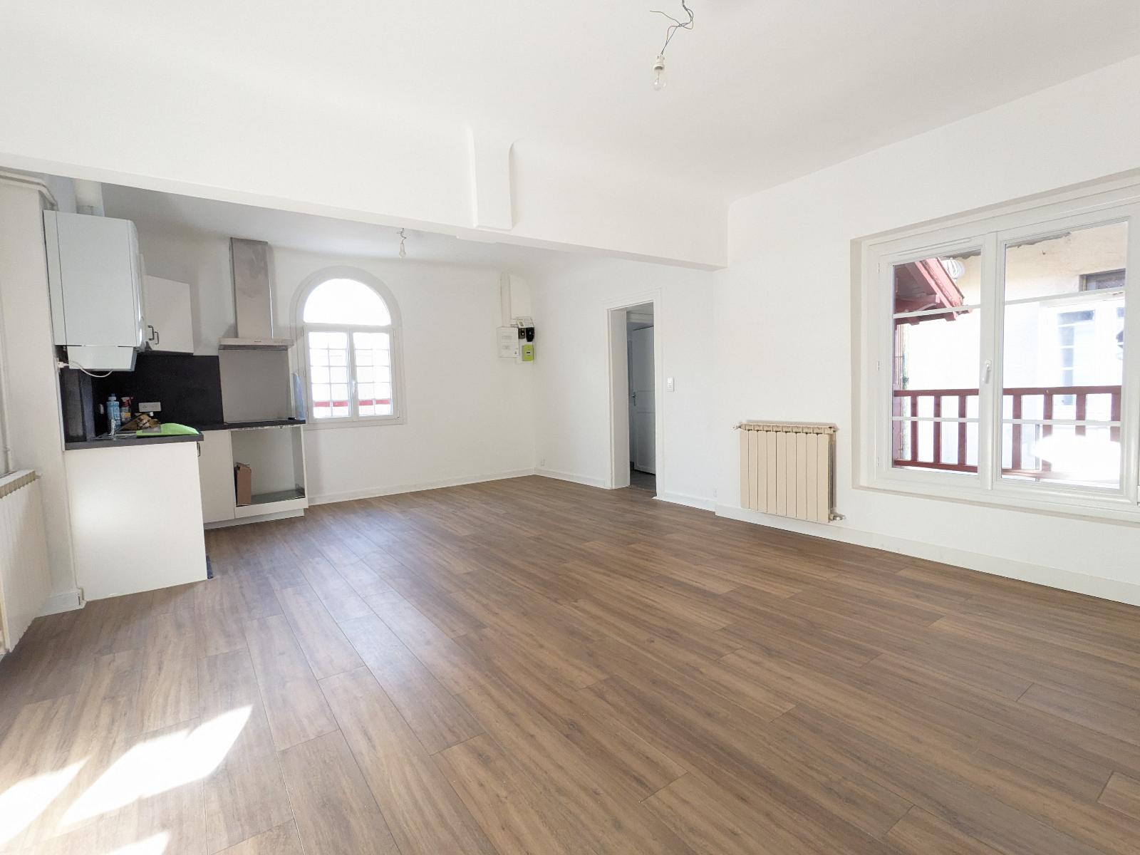 location appartement à BAYONNE - 758 C.C. / mois