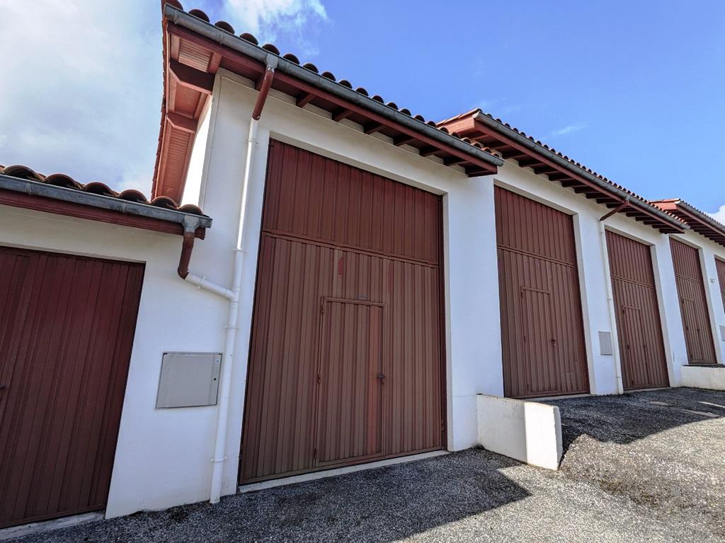 location parking à ANGLET - 360 / mois